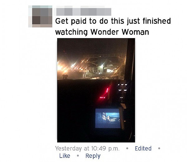 4A62D9C800000578-5525221-_Get_paid_to_do_this_just_finished_watching_Wonder_Woman_one_of_-a-73_1521600004277.jpg,0