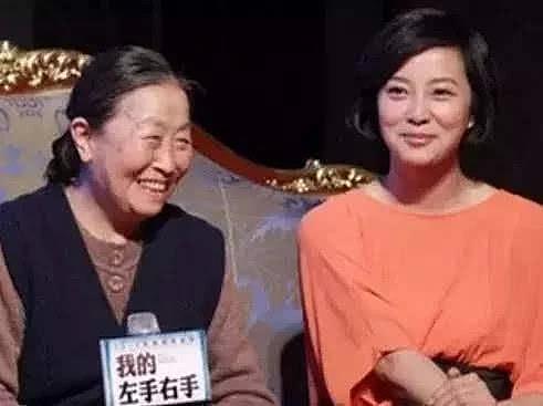 82岁张少华全家照，儿子不争气，女儿天生丽质，女婿竟是罗嘉良