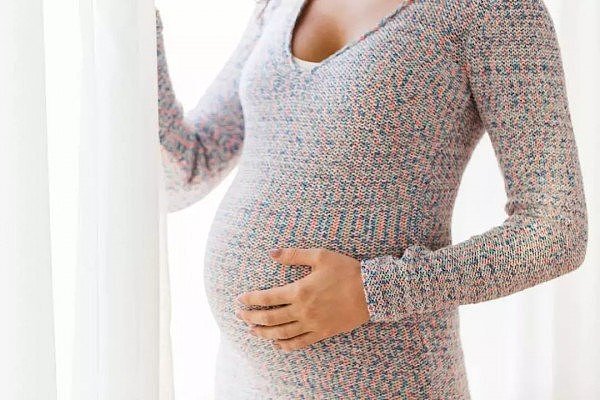 女子怀孕时做胸透，婆婆怕致小儿畸形逼迫其打胎 - 1