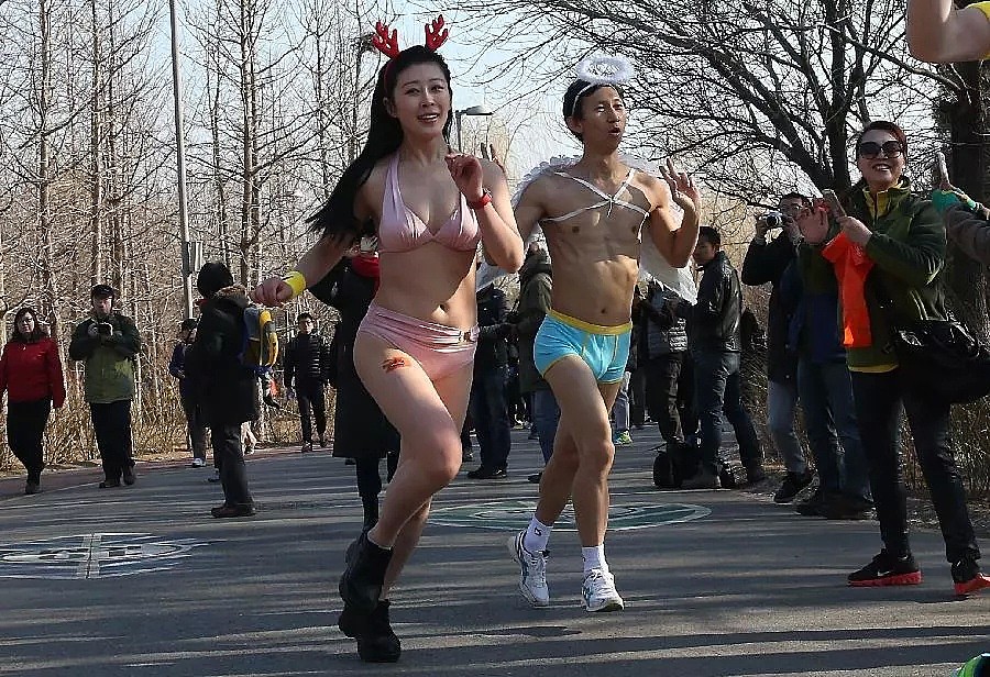 中国人爱跑步惊呆外媒，歪果仁担心影响地球自转 - 2