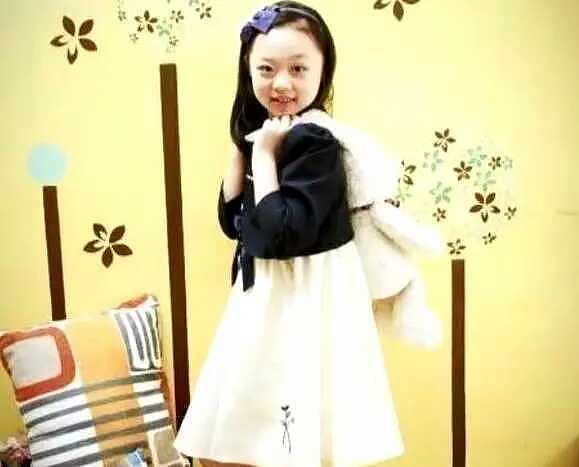 韩国第一美女金喜善的女儿一直被吐槽丑，如今9岁的她越来越惊艳 - 6