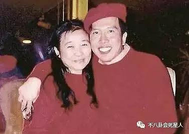 香港排前几富豪，遭绑架离奇失踪，妻子成亚洲女首富养小白脸