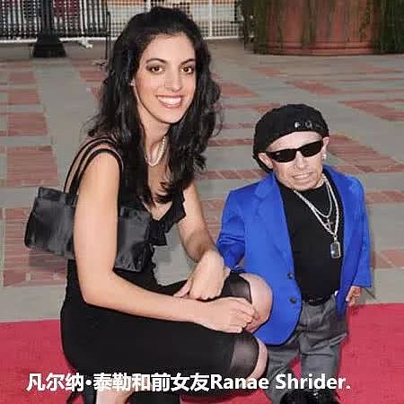 他是全球最矮好莱坞男星，每一任女友都是美女，却消极酗酒想自杀（组图） - 10