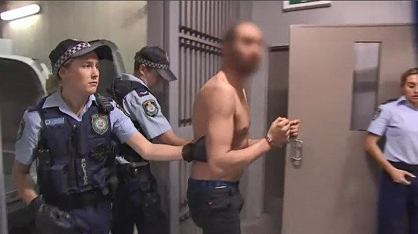 警方在悉尼CBD展开突袭行动 多名背包客及留学生涉嫌贩毒被捕（图） - 2
