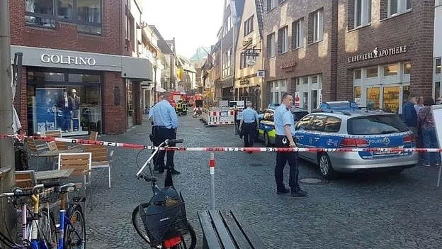 德国疑似遭恐袭4死20伤！嫌犯驾车撞向人群无差别屠杀 - 4