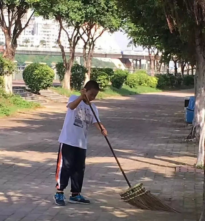 华人最悲哀的教育，莫过于把普通家庭的孩子，养成了“富二代” - 10