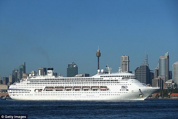 4B13E70500000578-5614109-The_ship_pictured_in_Sydney_was_on_a_week_long_cruise_of_Pacific-a-12_1523655060251.jpg,0