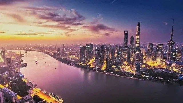 中国多地疯抢海外华人：给钱给房还放宽绿卡政策！ - 1