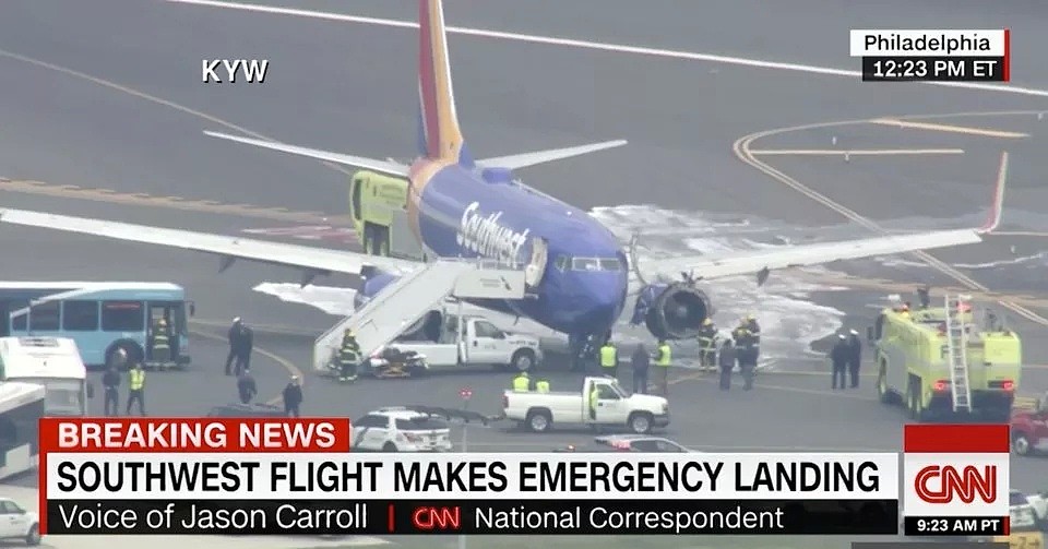 突发！美国客机空中引擎爆炸！女乘客被吸出窗外，旁边乘客死死拽住！至少1死7伤！（视频 / 组图） - 1