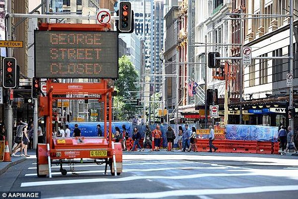 $20亿的惨败！悉尼轻轨承包商故意延工！造成无尽的交通拥堵和混乱！工人：“我们被要求放慢工作进度...” - 1