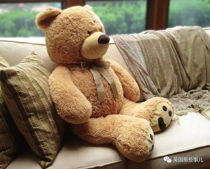 英国妈妈给孩子床上放了个泰迪熊 却酿成大祸(组图) - 1