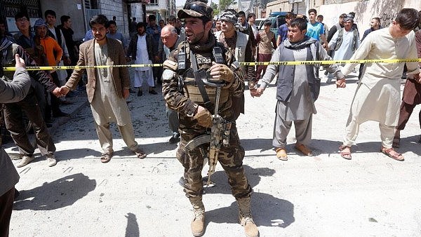 阿富汗首都发生自杀式爆炸袭击，已致31死50余伤 - 3