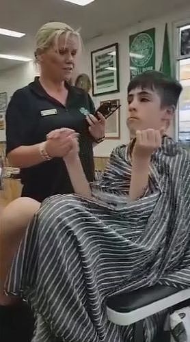 耗费2年，只为给男孩理个发！澳洲这家理发店周日不接客，客人仍旧蜂拥而至…（视频） - 13