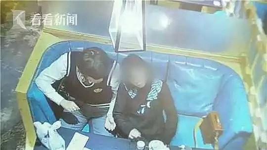 中国女孩赴熟人饭局，却被朋友偷喂“迷奸水”！1秒昏倒再带去开房，全程被监控拍下，画面简直不堪入目…（组图+视频） - 8