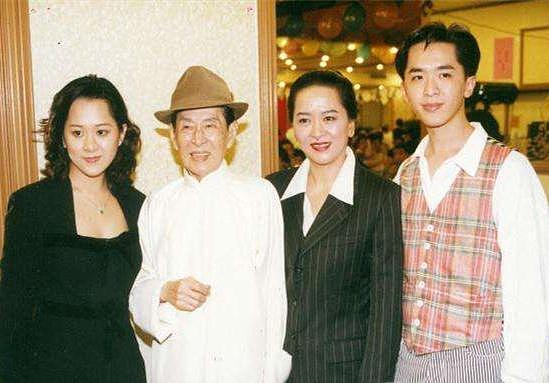 曾是TVB最帅配角，号称“当代韦小宝”！同时交三个女友，第四个女友也上线啦 - 3