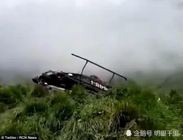 直升机降落时突然倾斜坠毁，地面上工程师被桨叶削死（视频/组图） - 4