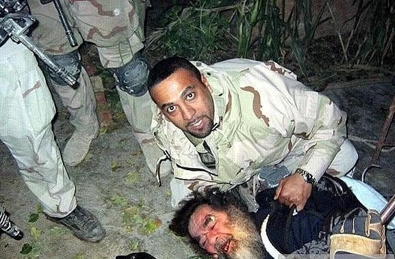 美国总统一语道破杀死萨达姆的真正凶手，伊拉克民众听后痛哭流涕
