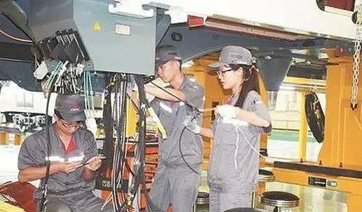 为什么中国整天空喊“工匠精神”，却对技术工人的低薪视而不见 - 12