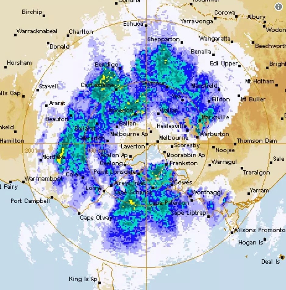 滚滚雷雨，澳洲遭遇黑暗6小时！700信号灯全坏掉！气象专家：墨尔本快被吃掉了！ - 17