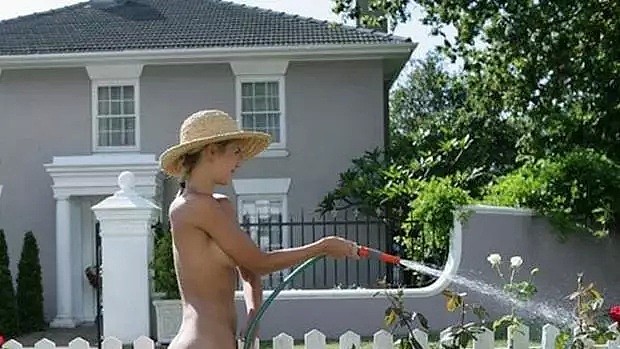 号外！新西兰最香艳的裸体园艺日将于本周六正式开启！Hold住你的鼻血！ - 16