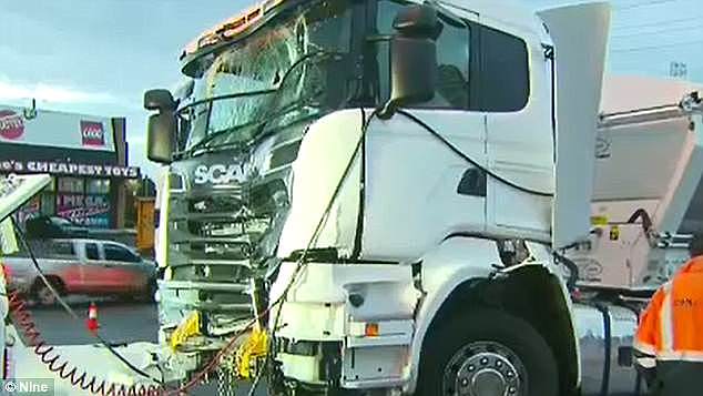 A serious truck crash on a major road is causing havoc on peak hour traffic in Melbourne
