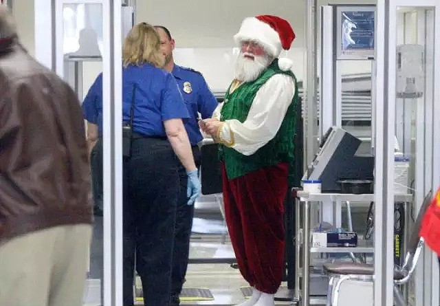 美国机场安检被摸遍全身，仿佛做了一次大保健！ - 15