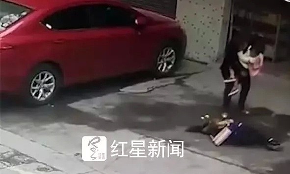 天降大狗，砸中女路人致高位截瘫！没人担责，伤者起诉整栋楼住户（视频 / 组图） - 5