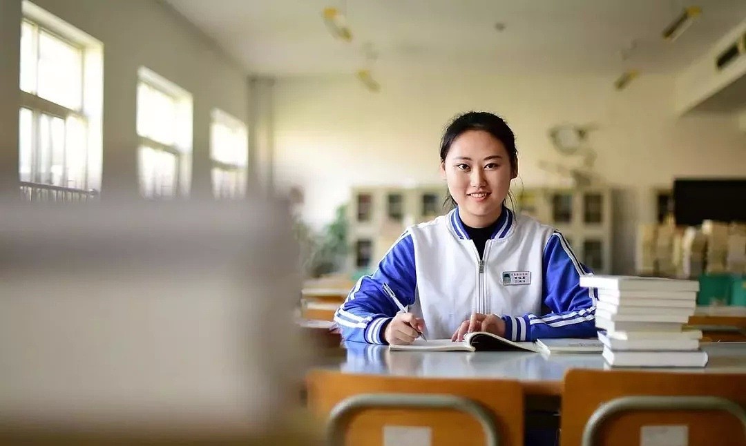 震惊！18岁中国女生靠一个“特殊”技能，竟被澳洲名校录取！揭秘她的成功之路... - 1