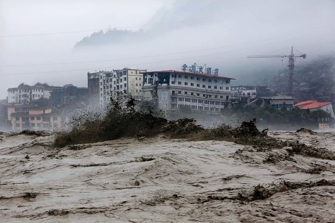 那场杀死7万人的灾难中，他一夜成名，却内疚到死……（视频/组图） - 27