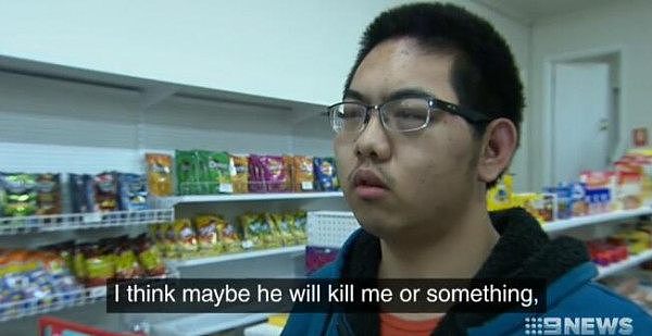 “我以为他要杀了我！” 澳洲华人店遭持械打劫，歹徒疯狂挥棍！华人店员奋起反击擒匪，多处受伤！（视频/组图） - 7