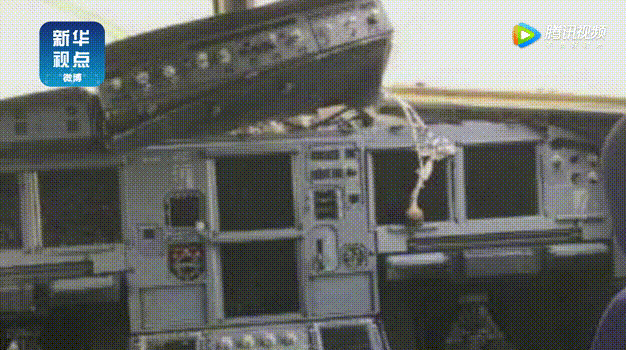 驾驶舱玻璃破裂的5大可能！川航机组史诗级自救，九死一生背后的故事！（视频/组图） - 1