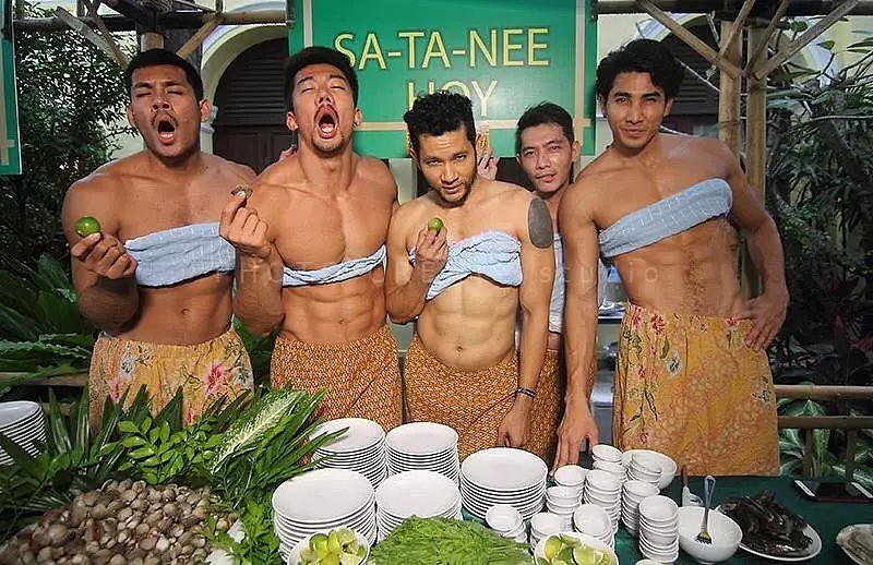 裸体男管家？这家泰国餐厅招了一批猛男侍应后，现场实在有点辣眼睛…（组图/视频） - 8