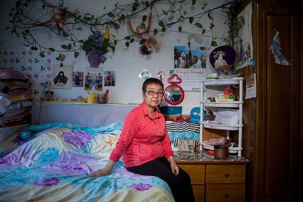 74岁的郜凤琴是日本战争遗孤，五岁时生母把她给了哈尔滨一户中国人家庭。