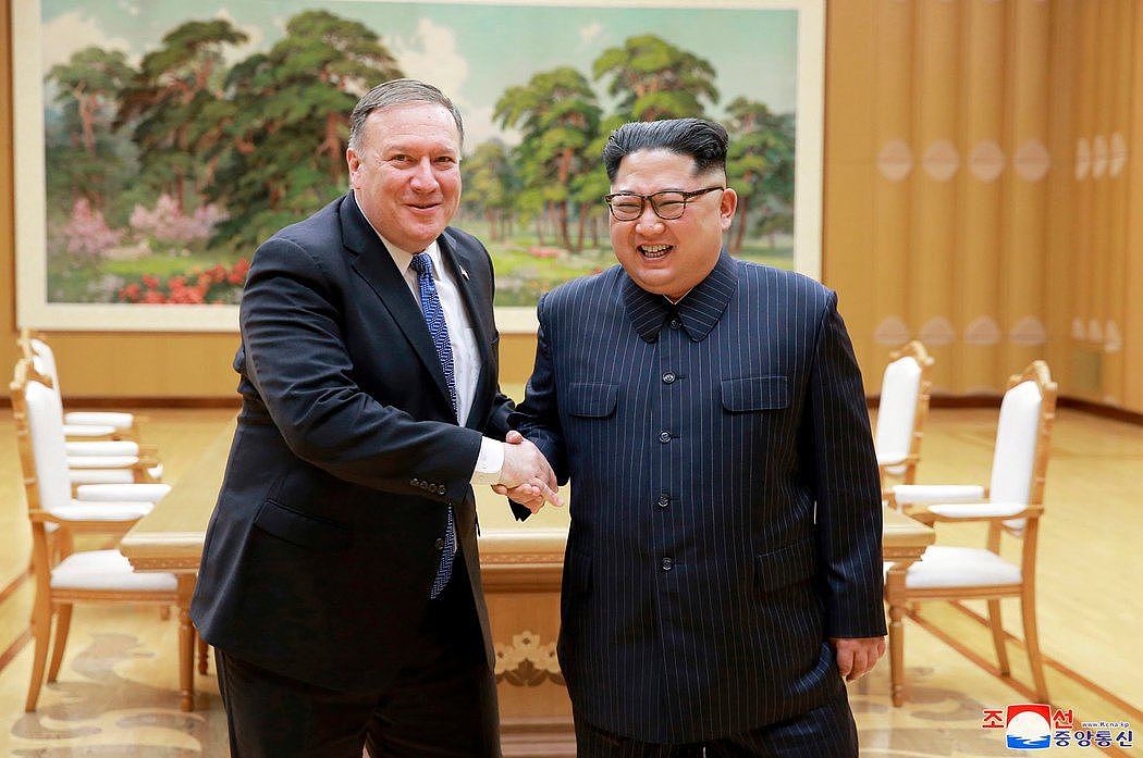 本月同金正恩会面的国务卿迈克·庞皮欧对朝鲜采取了较温和的态度。