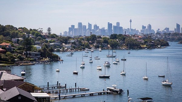 千万豪宅打4折出售！悉尼楼市逐渐降温 多地房价下跌  - 1