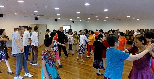 Photo Kending On Huajin Social Dance released 17 May 2018.jpg,0