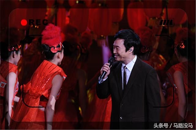 他是中国最污节目主持人，终身未婚，同性恋之谜终揭开……（组图） - 9