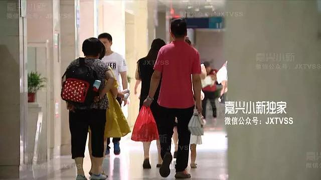 5岁男孩幼儿园放学后不停挠头，妈妈一看头上黑黑的……吓坏了！