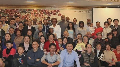 美华裔黑人辞高薪工作赴中国寻根 失联90年血脉重连