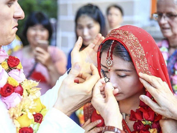 晕！中国女孩和美国男孩相恋，却办了一场印度婚礼（组图） - 5