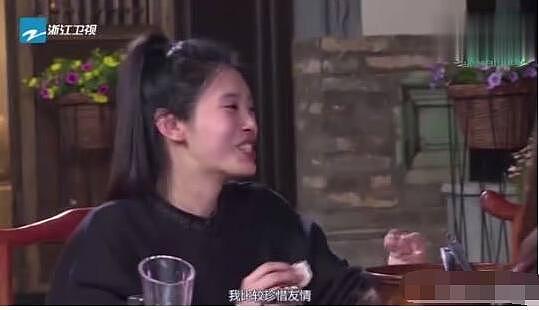 刘嘉玲说女性麻烦只交男性朋友，谢依霖的反应亮了！