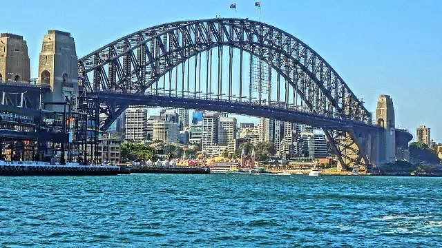 未解之谜！悉尼海港大桥水泥墩里竟封着16个男人！他们究竟是谁，真相太惊人！（组图） - 2