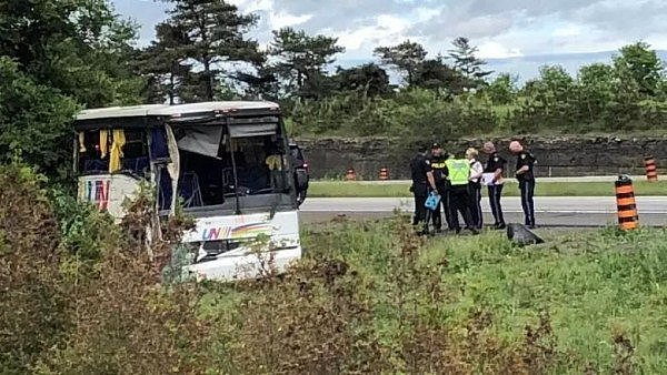 24伤、4人伤势严重！载中国游客巴士在加拿大发生事故，使馆启动应急机制（组图） - 5