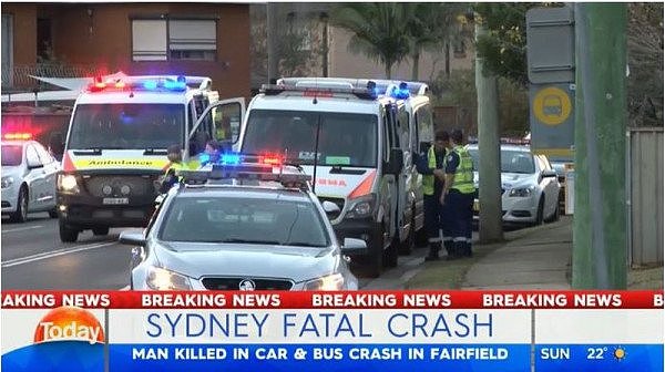 悉尼Fairfield今晨发生致命车祸！30岁男子驾车与公交相撞，当场惨死！事发路段禁行（组图） - 2