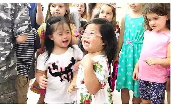 从中国唐氏弃婴，到美国小网红，这个5岁的女孩演绎着传奇的人生（组图） - 36