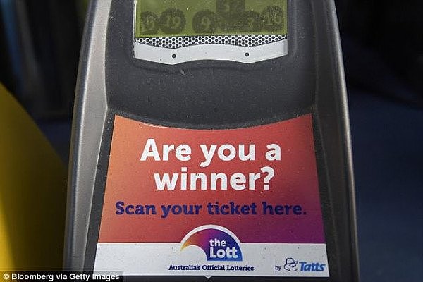 4D289E7B00000578-5835299-A_man_has_found_a_winning_lottery_ticket_worth_over_2_million_on-a-1_1528818580818.jpg,0