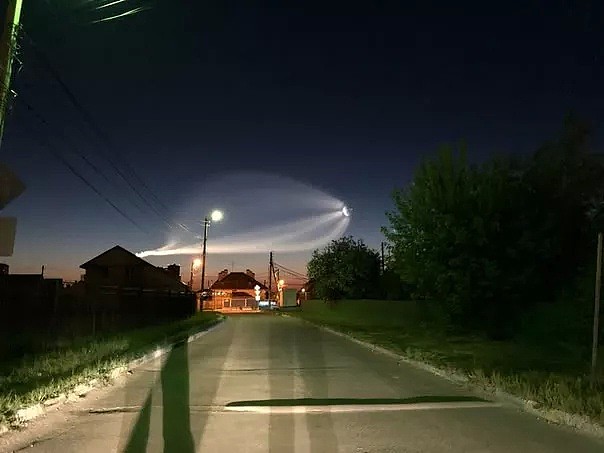 俄罗斯世界杯期间惊现UFO，外星人也来看球？（组图） - 2