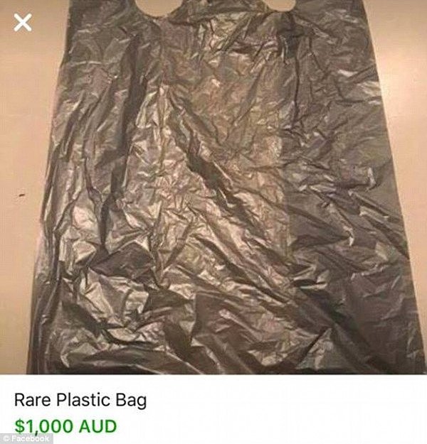 4D843EB100000578-5874107-Someone_is_selling_a_rare_plastic_bag_for_1000_following_the_ban-a-7_1529668676567.jpg,0