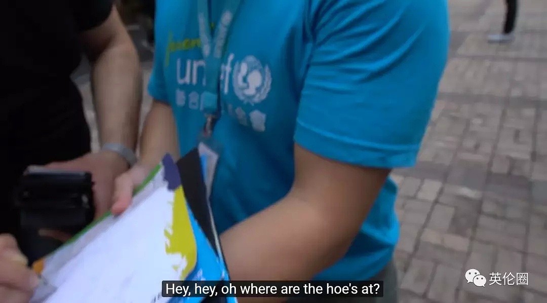 亚裔网红辱华视频被踩4万次！在香港满街找“婊子”，外国人都看不下去！（视频/组图） - 11