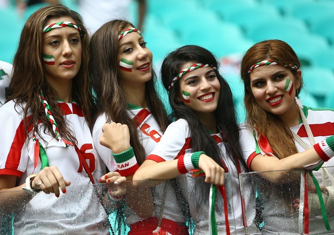 伊朗女性终于等来这天…“脱”了的她们如此自信（组图） - 12